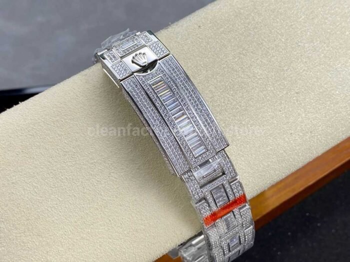 AMG Factory Rolex Submariner Date 116610 40mm Green&White Diamond Bezel Full 904L&Diamond Green Word Pin Diamond Dial - Image 9