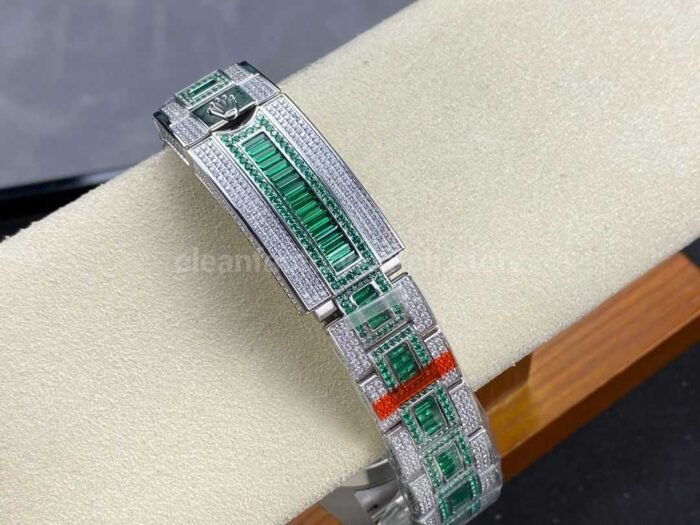 AMG Factory Rolex Submariner Date 116610 40mm GreenWhite Diamond Bezel Full 904LGree 1 Super Clone Watch,Clean Factory Watch
