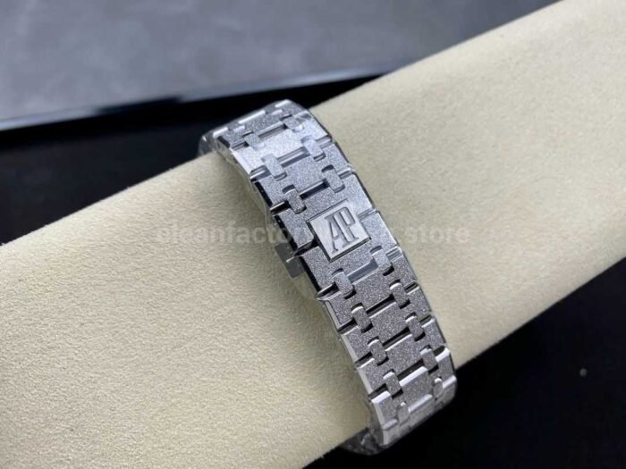 APS Factory Audemars Piguet Royal Oak Frosted Selfwinding 15410 41mm Full Frosted Steel Bl 7 Super Clone Watch,Clean Factory Watch