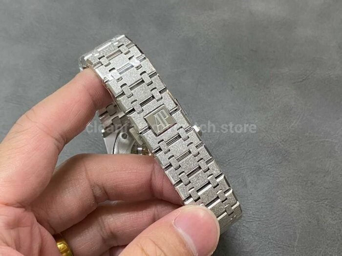 APS Factory Audemars Piguet Royal Oak Frosted Selfwinding 15410 41mm Full Frosted Steel W 3 Super Clone Watch,Clean Factory Watch