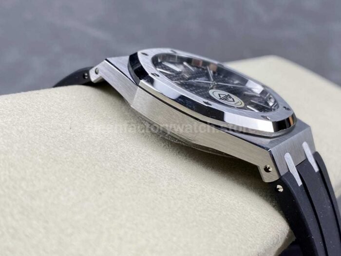 APS Factory Audemars Piguet Royal Oak Selfwinding 15400 41mm Steel Rubber Strap Black Dial 4 Super Clone Watch,Clean Factory Watch