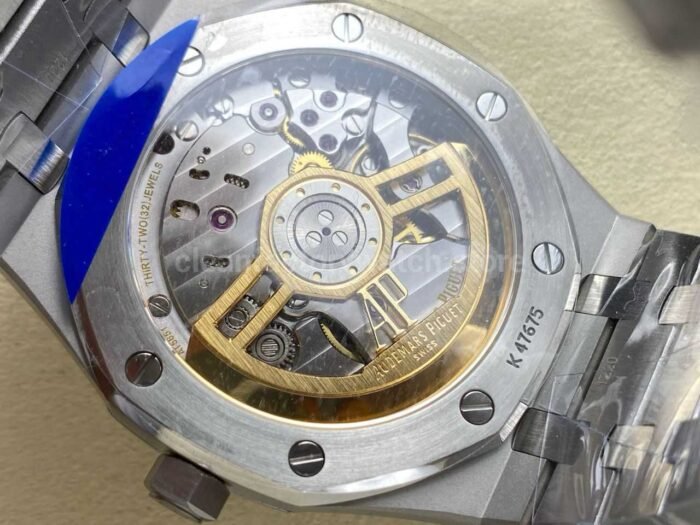 APS Factory Audemars Piguet Royal Oak Selfwinding 15500 KAWS 41mm Full Steel Silver Dial 2 Super Clone Watch,Clean Factory Watch