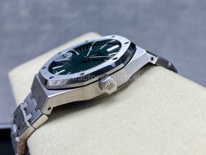 APS Factory Audemars Piguet Royal Oak Selfwinding 15510ST.OO.1320ST.09 41mm Full Steel Green Dial - Image 6