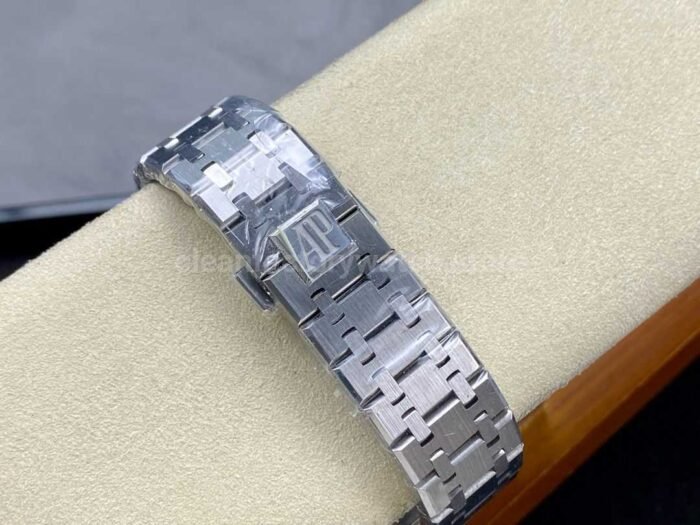 APS Factory Audemars Piguet Royal Oak Selfwinding 15510ST.OO.1320ST.09 41mm Full Steel Green Dial - Image 8