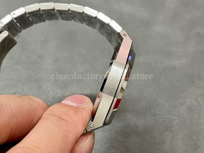 APS Factory Audemars Piguet Royal Oak Selfwinding 37mm 15450ST.OO .1256ST.02 Stainles 8 Super Clone Watch,Clean Factory Watch