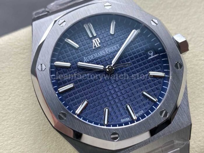 APW Factory Audemars Piguet Royal Oak 15500ST.OO.1220ST.01 41mm Full Steel Blue Dial - Image 2