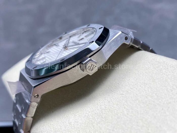 APW Factory Audemars Piguet Royal Oak 15500.ST.OO.1220ST.04 41mm Full Steel White Dial - Image 6