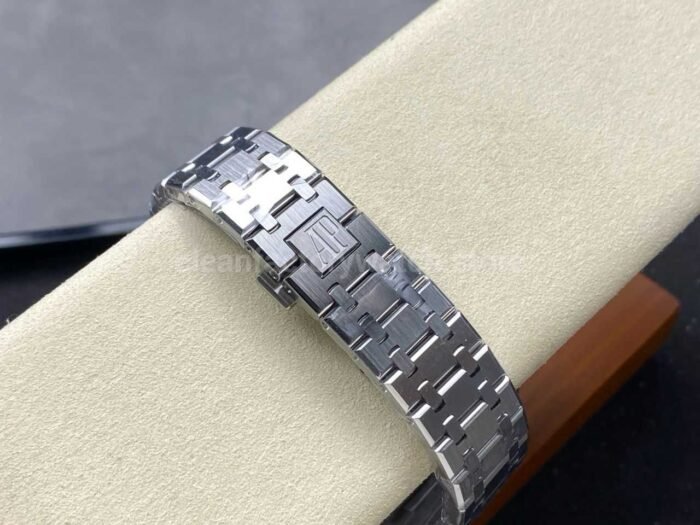 APW Factory Audemars Piguet Royal Oak Chronograph 26331STOO1220ST03 41mm Full Steel Silve 9 Super Clone Watch,Clean Factory Watch