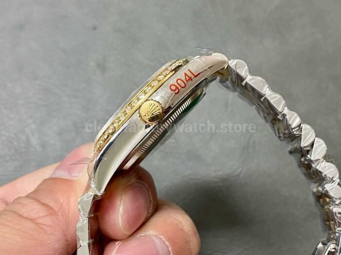 GM Factory Rolex Datejust 126283RBR-0029 36mm Diamond Yellow Gold Bezel Half Yellow Gold Diamond Mop Gold Palm Motif Dial Jubilee - Image 6