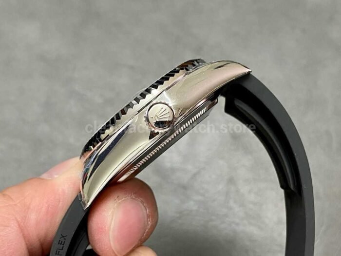 Noob Factory Rolex Sky Dweller 336239 0002 42mm White Gold Rubber Strap Black Dial 6 Super Clone Watch,Clean Factory Watch