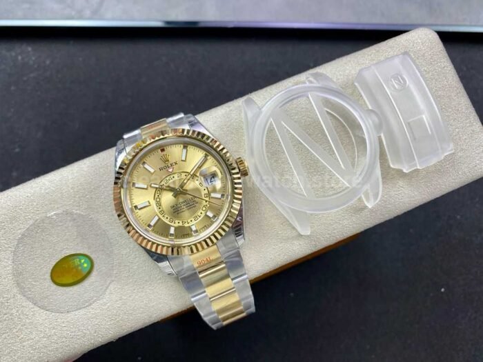 Noob Factory Rolex Sky Dweller 336933 0001 42mm Half Yellow Gold Champagne Dial 2 Super Clone Watch,Clean Factory Watch
