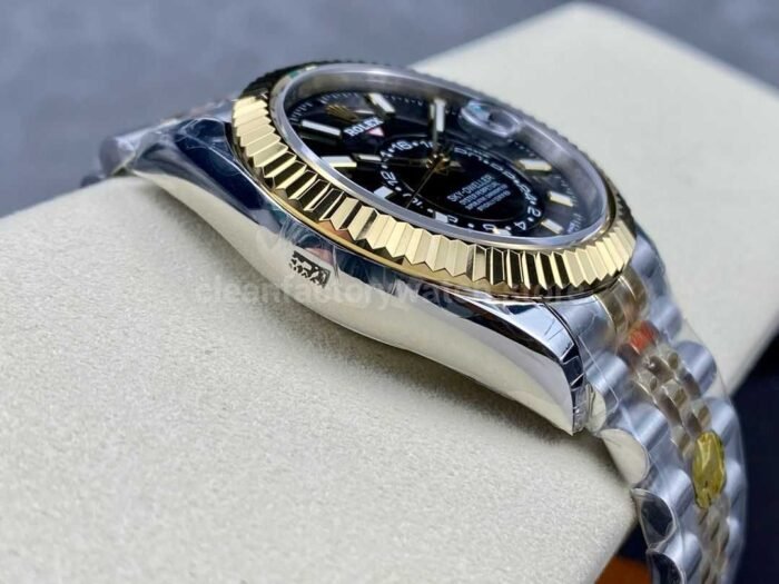 Noob Factory Rolex Sky Dweller 336933 0004 42mm Half Yellow Gold Black Dial Jubilee 5 Super Clone Watch,Clean Factory Watch