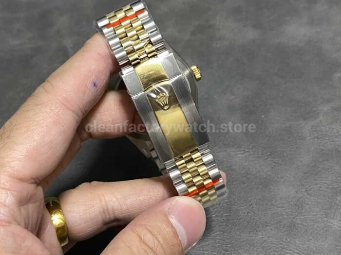 Noob Factory Rolex Sky Dweller 336933 0006 42mm Half Yellow Gold White Dial Jubilee 5 Super Clone Watch,Clean Factory Watch