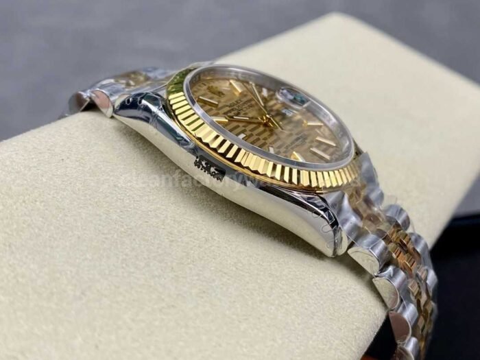 VS Factory Rolex Datejust 126233 0039 36mm Half Yellow Gold Fluted Motif Champagne Dial Jubilee 1 Super Clone Watch,Clean Factory Watch