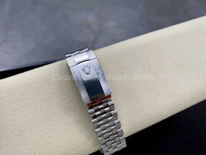 VS Factory Rolex Datejust 126234-0057 36mm Full 904L Diamond Fluted Motif Blue Dial Jubilee - Image 8