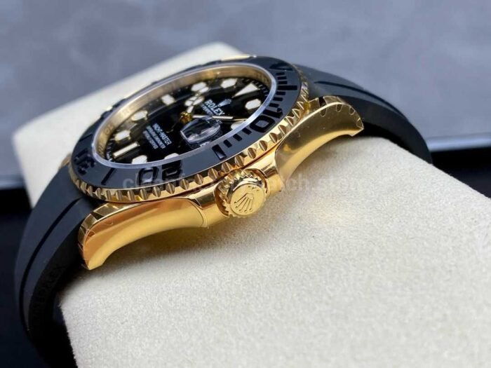 VS Factory Rolex Yacht-Master 42 226658 42mm Yellow Gold Rubber Strap Black Dial - Image 6