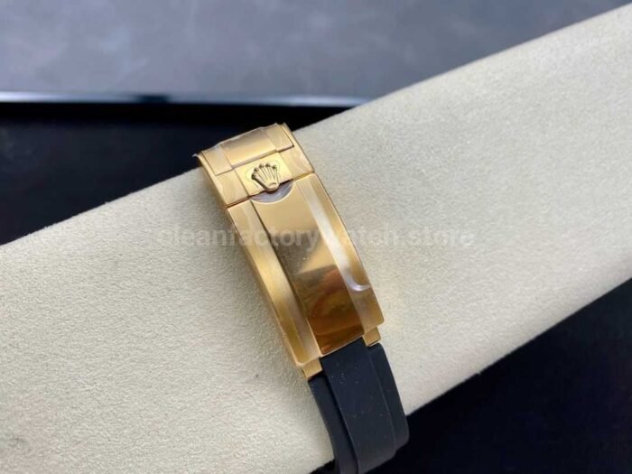 VS Factory Rolex Yacht-Master 42 226658 42mm Yellow Gold Rubber Strap Black Dial - Image 8