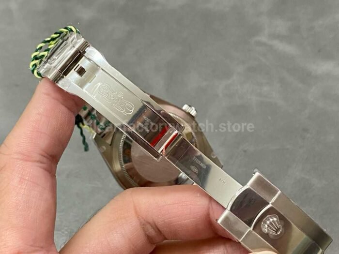 ZF Factory Rolex Sky Dweller 336934 0001 42mm White Gold904L Green Dial 4 Super Clone Watch,Clean Factory Watch