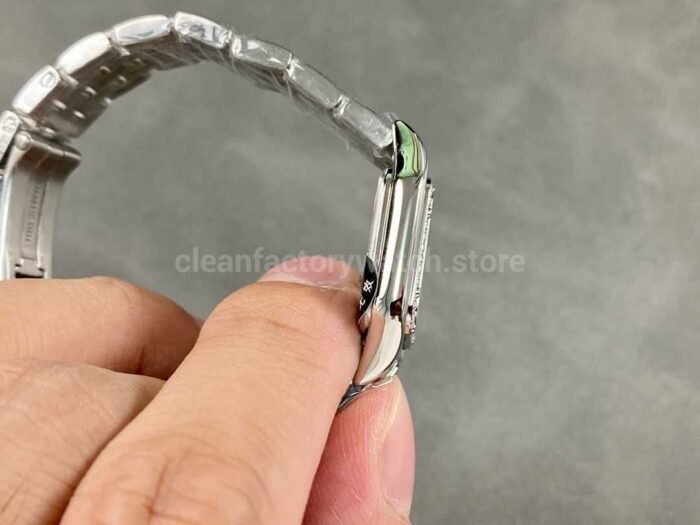 AF Factory Cartier Panthere W4PN0007 22mm Diamond Bezel Full Steel Roman Numerals Silver Dial 9 Super Clone Watch,Clean Factory Watch