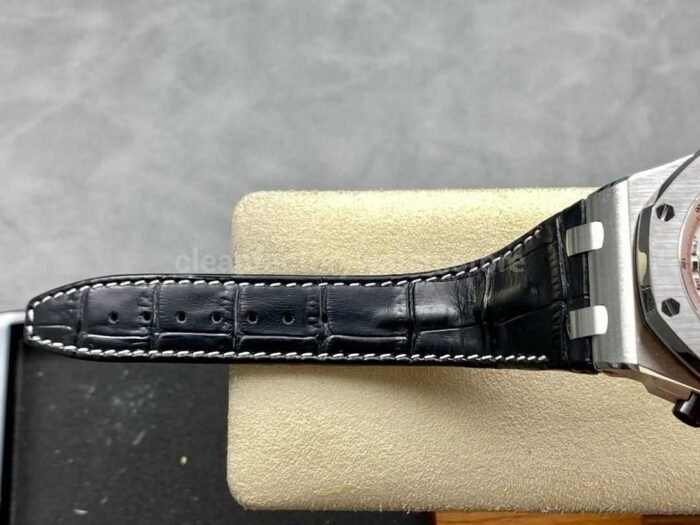 APF Factory Audemars Piguet Royal Oak Offshore Chronograph 26170ST.OO.D101CR.02 42mm Steel Leather Strap Arabic Numerals Silver Dial - Image 9