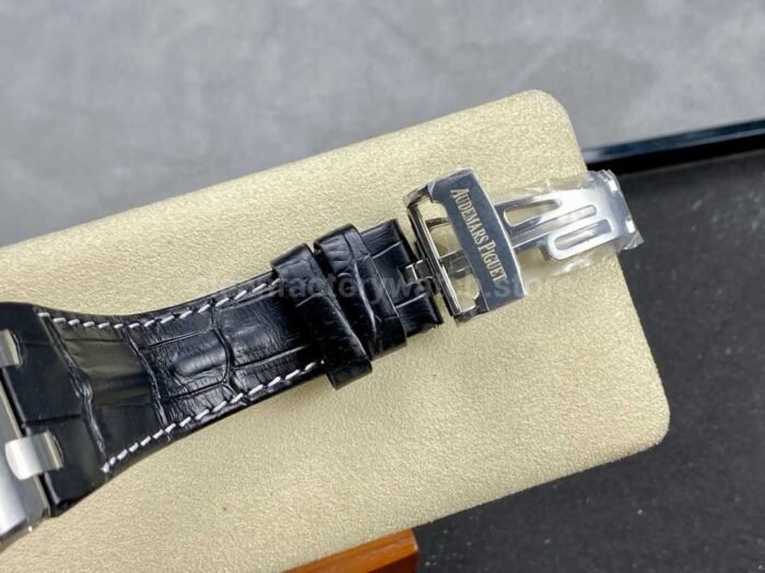 APF Factory Audemars Piguet Royal Oak Offshore Chronograph 26170ST.OO.D101CR.02 42mm Steel Leather Strap Arabic Numerals Silver Dial - Image 8