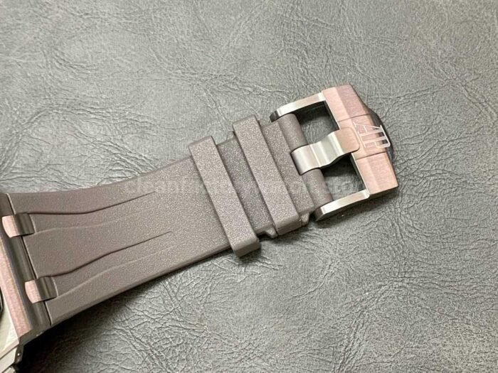 APF Factory Audemars Piguet Royal Oak Offshore Chronograph 26405CG.OO.A004CA.01 42mm Steel Rubber Strap Grey Dial - Image 9