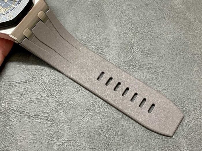APF Factory Audemars Piguet Royal Oak Offshore Chronograph 26405CG.OO.A004CA.01 42mm Steel Rubber Strap Grey Dial - Image 8