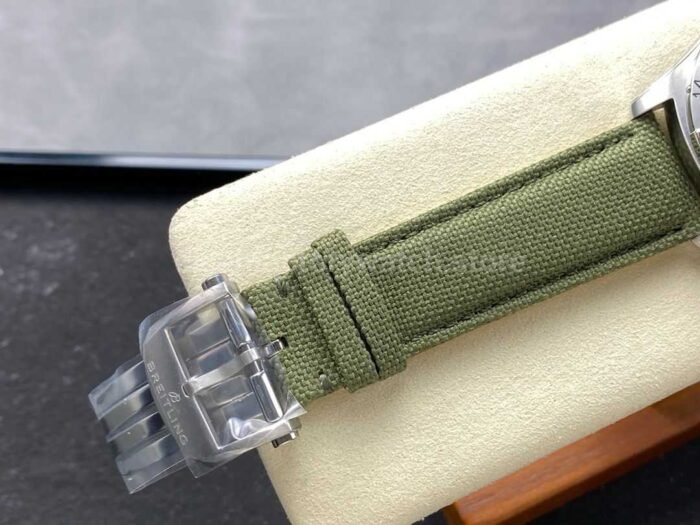 BLS Factory Breitling Avenger 44mm Steel Calf Skin Strap Red GMT Needle Green Dial 6 Super Clone Watch,Clean Factory Watch