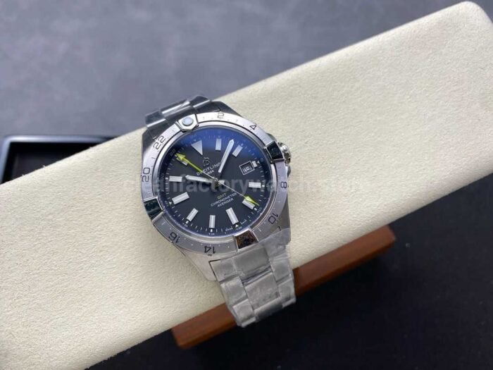 BLS Factory Breitling Avenger A323201A1B1X1 44mm Full Steel Yellow GMT Needle Black Dial 2 Super Clone Watch,Clean Factory Watch