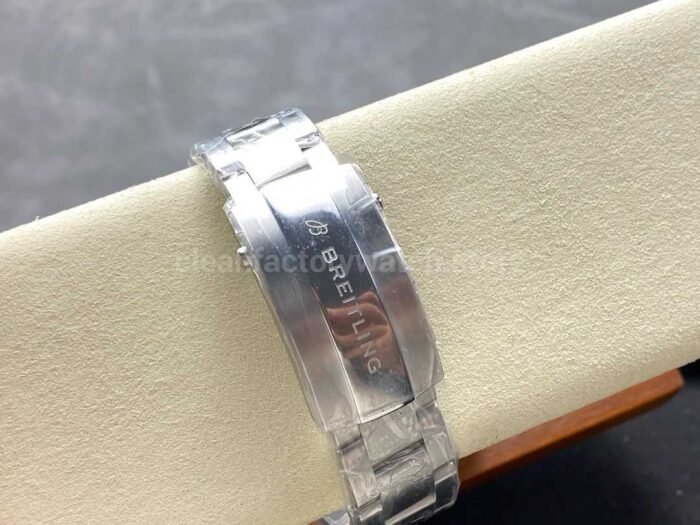 BLS Factory Breitling Avenger A323201A1B1X1 44mm Full Steel Yellow GMT Needle Black Dial 7 Super Clone Watch,Clean Factory Watch