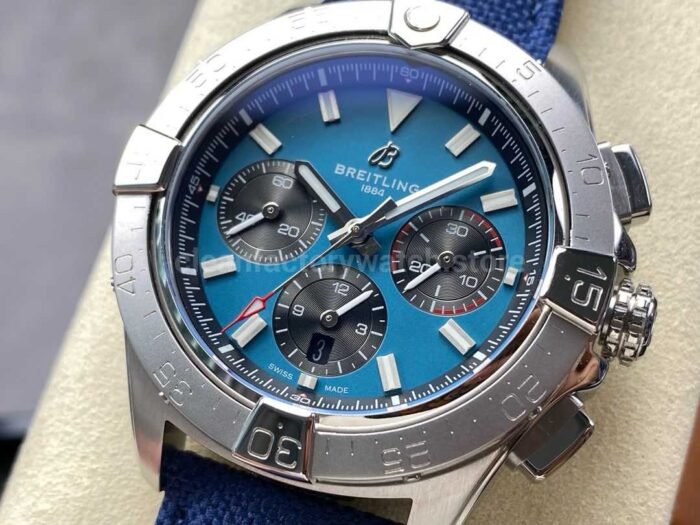BLS Factory Breitling Avenger B01 Chronograph AB0147101C1X1 44mm Steel Calf S 4 Super Clone Watch,Clean Factory Watch