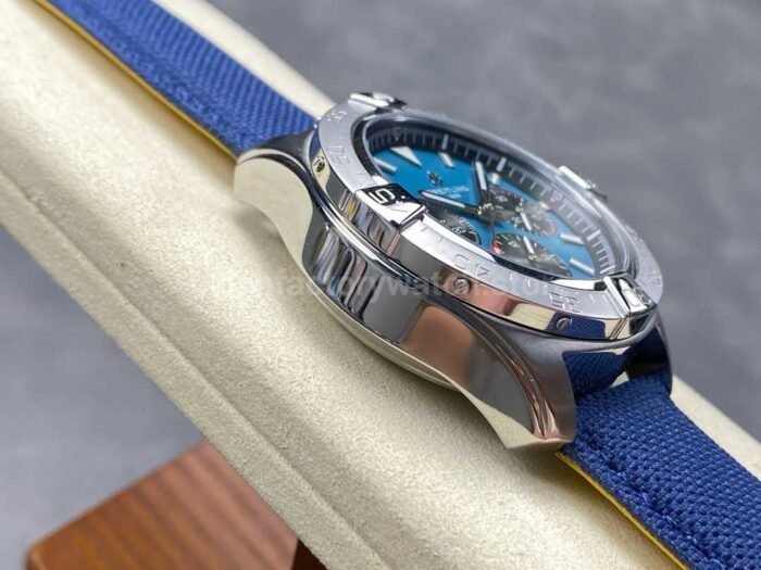 BLS Factory Breitling Avenger B01 Chronograph AB0147101C1X1 44mm Steel Calf S Super Clone Watch,Clean Factory Watch