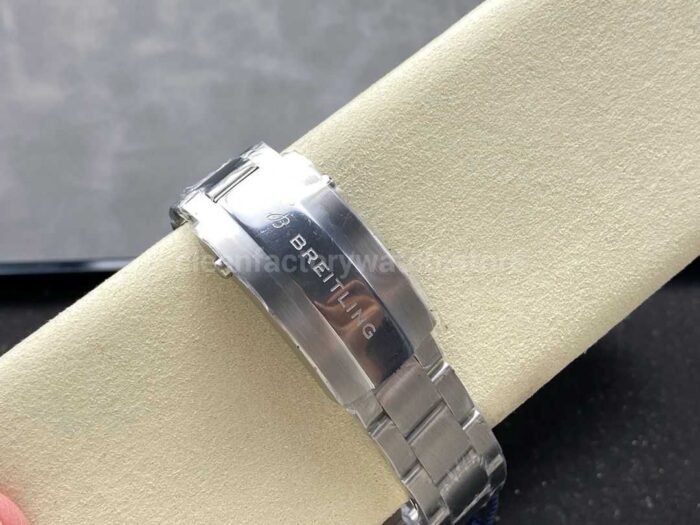 BLS Factory Breitling Avenger B01 Chronograph AB0147101L1A1 44mm Full Steel Green Dial 9 Super Clone Watch,Clean Factory Watch