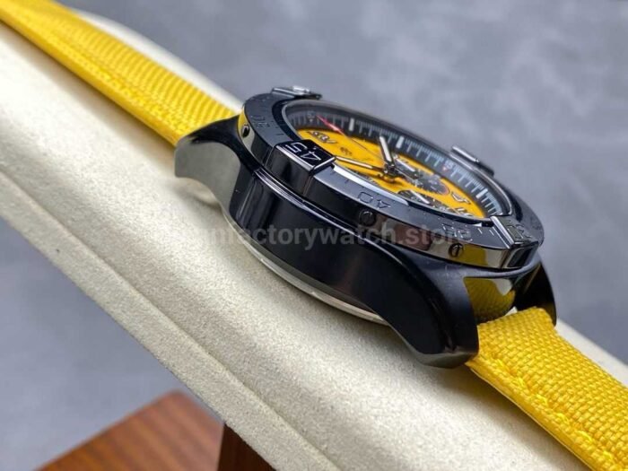 BLS Factory Breitling Avenger B01 Chronograph SB0147101I1X1 44mm Yellow Calf Skin Strap Arabic Numerals Yellow Dial - Image 5