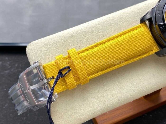 BLS Factory Breitling Avenger B01 Chronograph SB0147101I1X1 44mm Yellow Calf Skin Strap Arabic Numerals Yellow Dial - Image 7