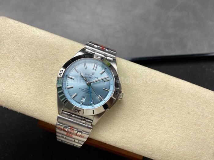 BLS Factory Breitling Chronomat GMT P32398101C1S2 40mm Light Blue GMT Needle F Super Clone Watch,Clean Factory Watch