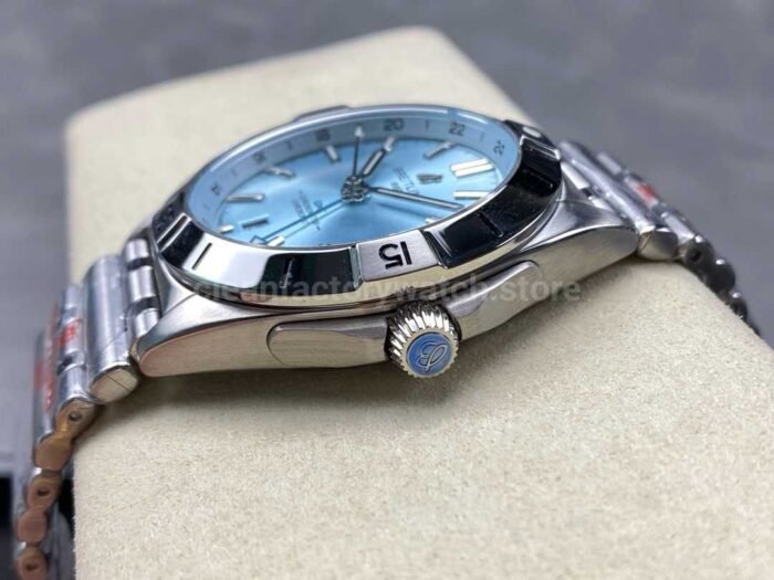 BLS Factory Breitling Chronomat GMT P32398101C1S2 40mm Light Blue GMT Needle F 8 Super Clone Watch,Clean Factory Watch