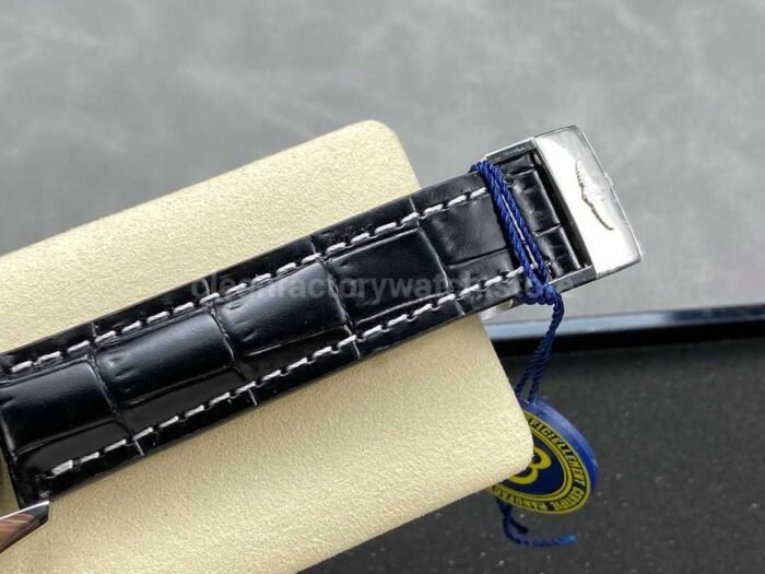 BLS Factory Breitling Navitimer B01 Chronograph AB0121211B1A1 43mm 4 Super Clone Watch,Clean Factory Watch