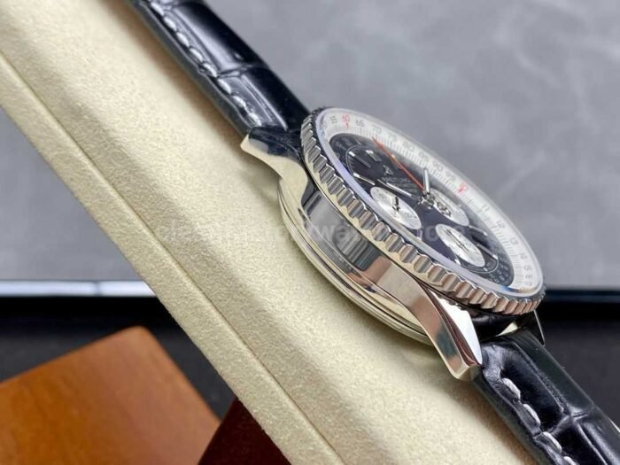 BLS Factory Breitling Navitimer B01 Chronograph AB0121211B1A1 43mm 5 Super Clone Watch,Clean Factory Watch