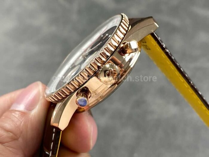 BLS Factory Breitling Navitimer B01 Chronograph RB01212 4 Super Clone Watch,Clean Factory Watch