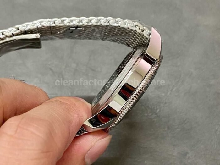 BLS Factory Breitling Superocean Heritage 42 A1732124/G717 Full Steel White Dial - Image 5