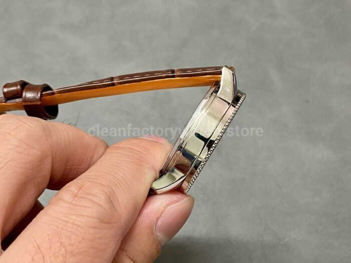 BLS Factory Breitling Womens Navitimer A17395201K1P2 35mm Steel Leather Strap Champagne Dial 2 Super Clone Watch,Clean Factory Watch