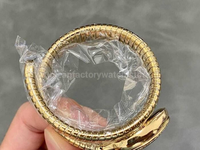 BV Factory Bvlgari Quartz Serpenti 102984 35mm Full Gold Roman Numerals Blue solid Dial 4 Super Clone Watch,Clean Factory Watch