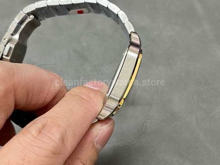 BV Factory Women's Cartier Santos W2SA0007 35.1mm Gold Steel Roman Numerals White Dial - Image 5