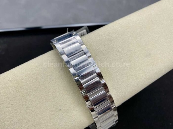 F1 Factory Cartier Tank Louis Cartier W4TA0017 25.5mm Diamond Bezel Full Steel Roman Numer 8 Super Clone Watch,Clean Factory Watch