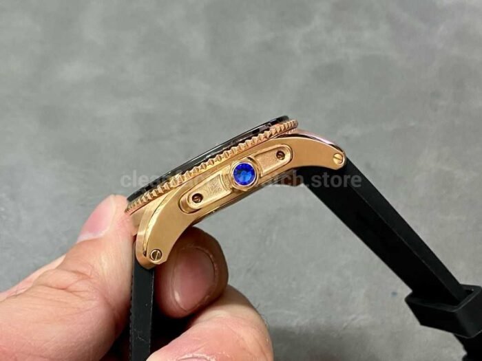 F5 Factory Cartier Calibre de Cartier Diver W7100052 42mm Rose Gold Rubber Strap Roman Numerals Blac 7 Super Clone Watch,Clean Factory Watch