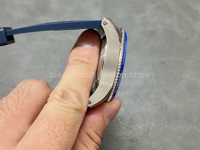 F5 Factory Cartier Calibre de Cartier Diver WSCA0010 42mm Steel Rubber Strap Roman Numerals Blue Dial 6 Super Clone Watch,Clean Factory Watch