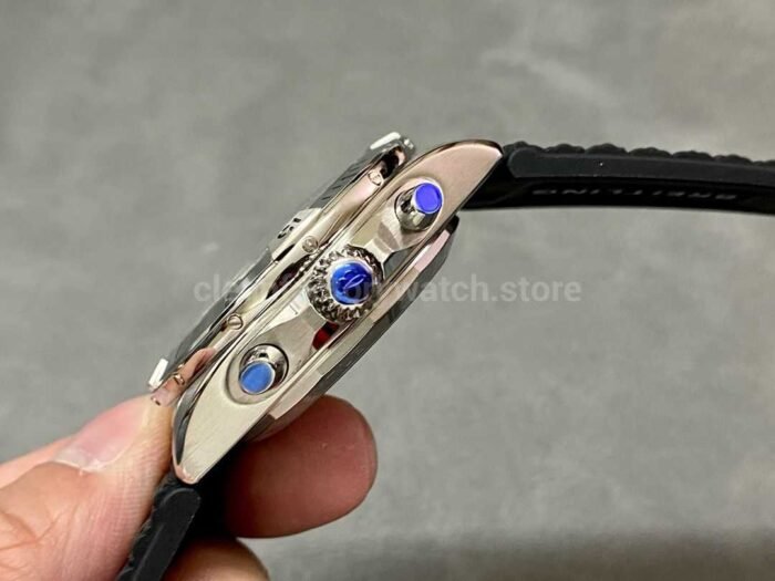 TF Factory Breitling Chronomat 42 AB01343A1L1A1 42mm Steel Rubber Strap Green Dial 5 Super Clone Watch,Clean Factory Watch