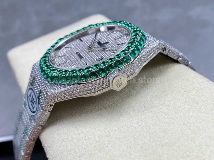 AMG Factory Audemars Piguet Royal Oak Selfwinding 15400 41mm Green Diamond Bezel Full Green&White Diamond&Steel，Diamond Dial - Image 7