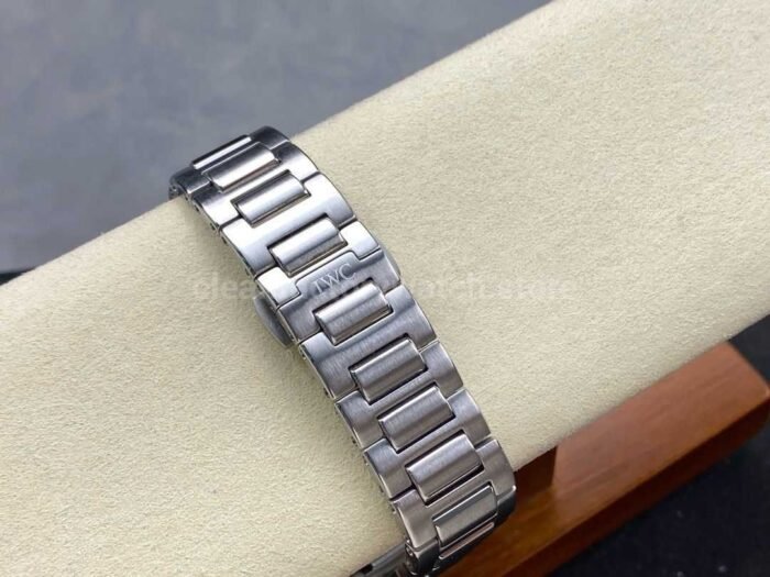 GH Factory IWC Ingenieur Automatic IW323902 40mm Full Steel Black Dial - Image 9